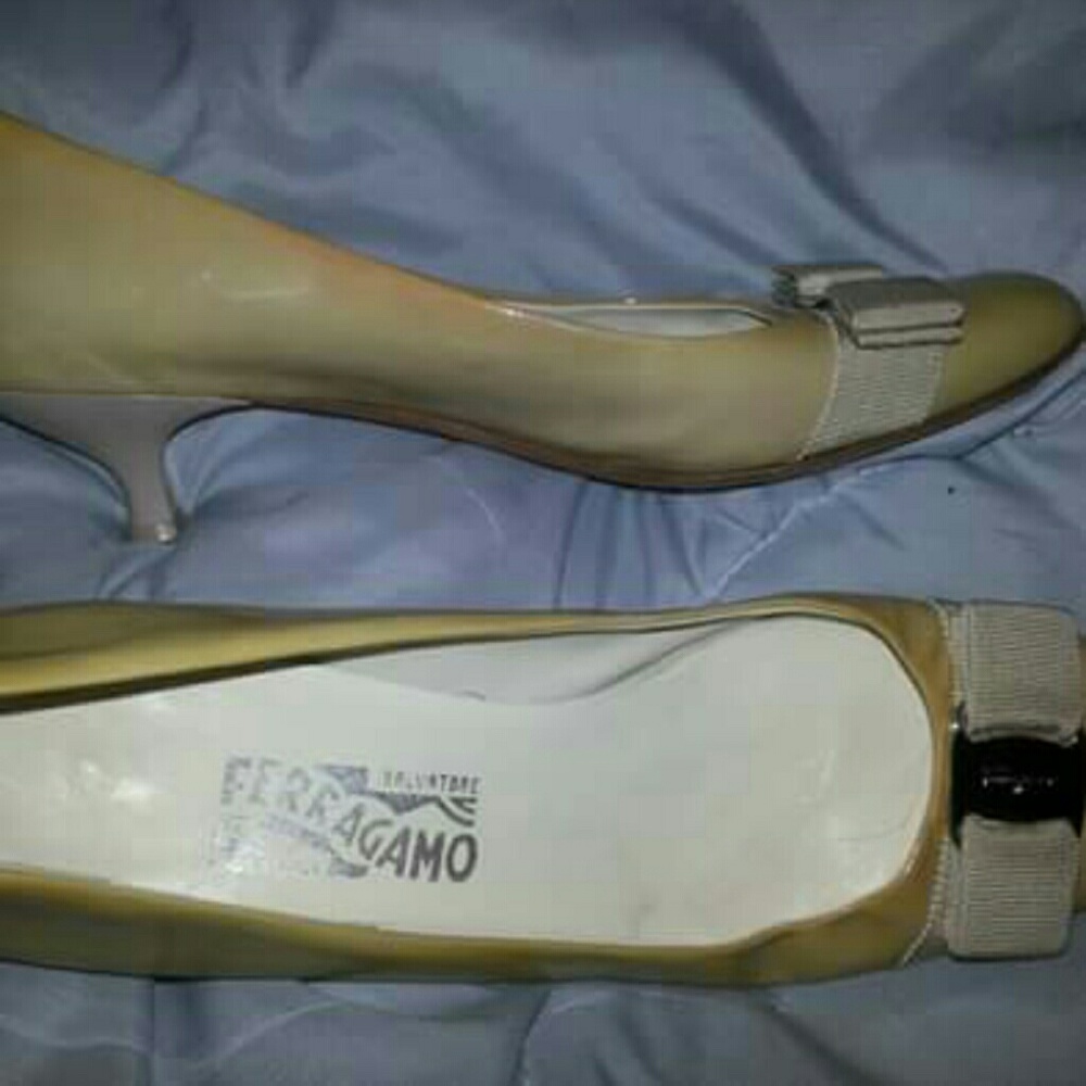 Yellow Ferragamo dress shoes,size 10